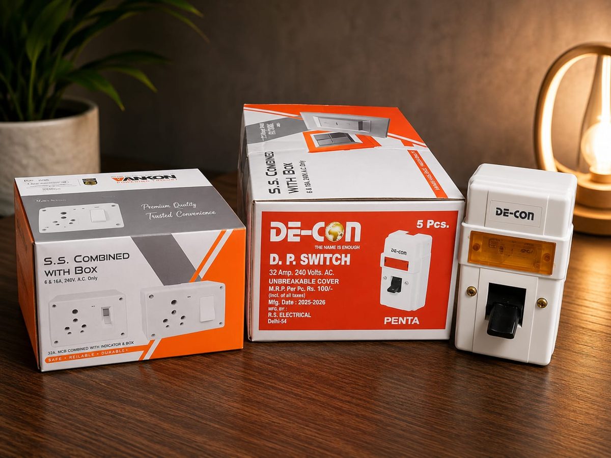 De-Com 32 amp D.P. Switch Surface Mount Type